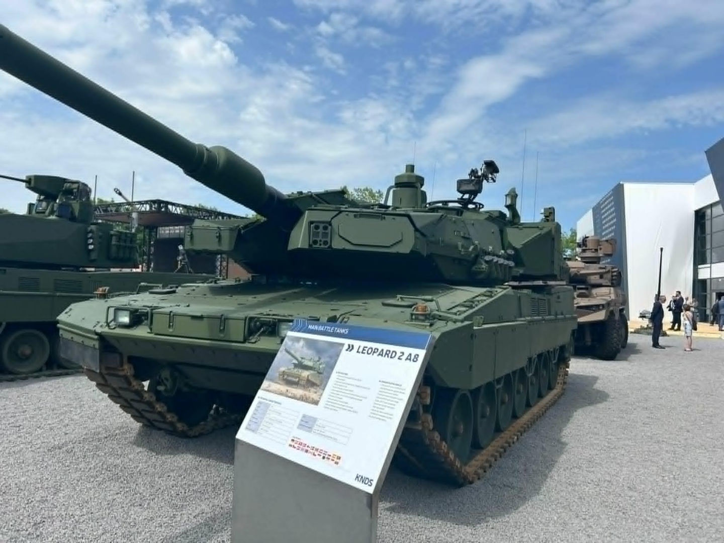 Leopard 2A8