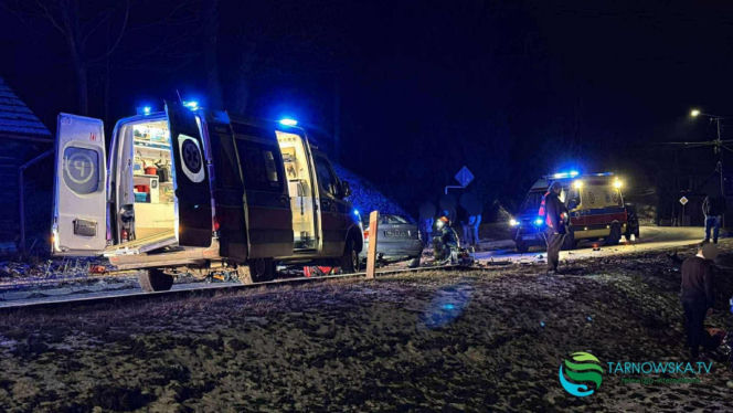 Poręba Radlna. 31-latek nie żyje, trzy osoby ranne. Domniemany sprawca wypadku w Nowy Rok był nietrzeźwy [ZDJĘCIA].