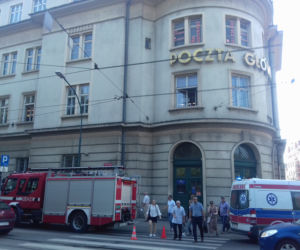 Kraków: Podejrzana substancja na Poczcie Głównej! Na miejscu działają służby [AUDIO, ZDJĘCIA]