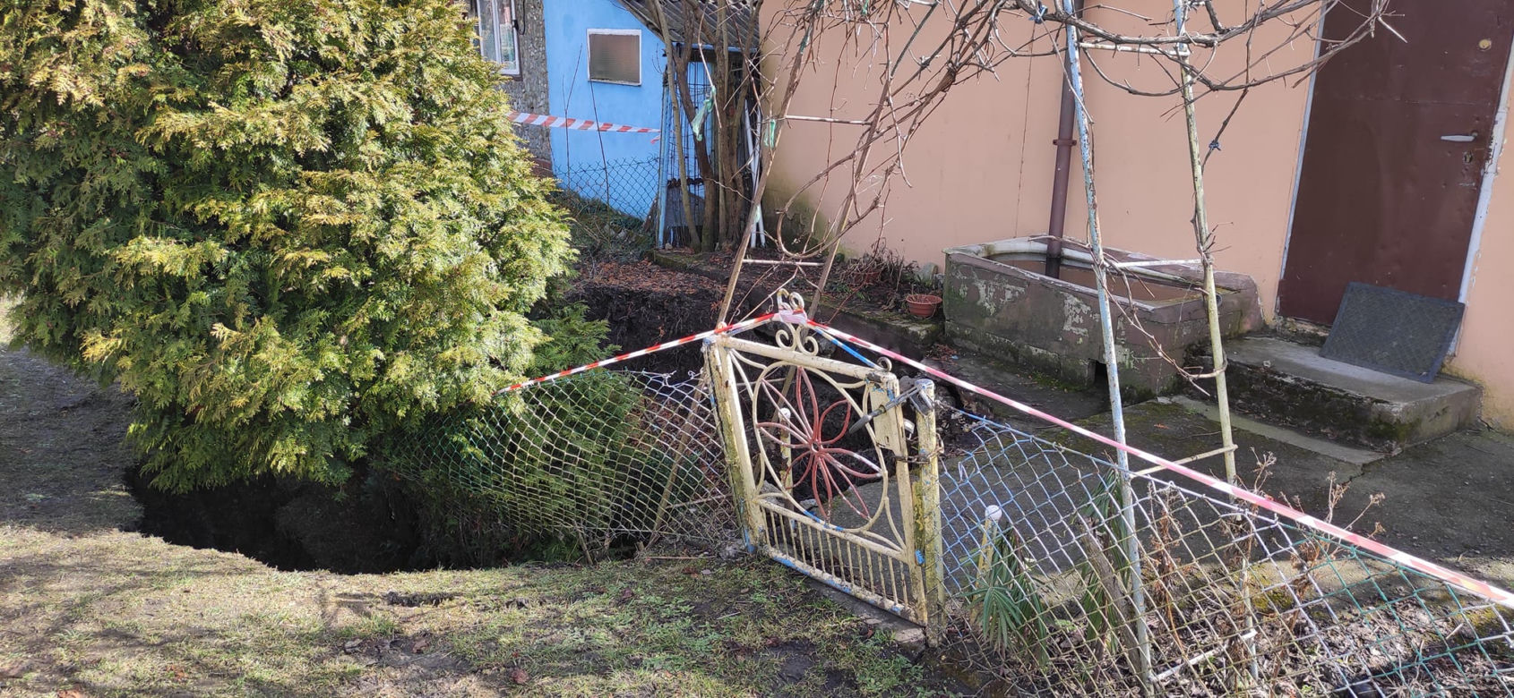 Następne zapadlisko w Trzebini. W ciągu dwóch tygodni to piąty raz, kiedy zapada się ziemia