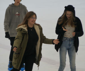 Tłumy na bydgoskim lodowisku Torbyd [GALERIA]