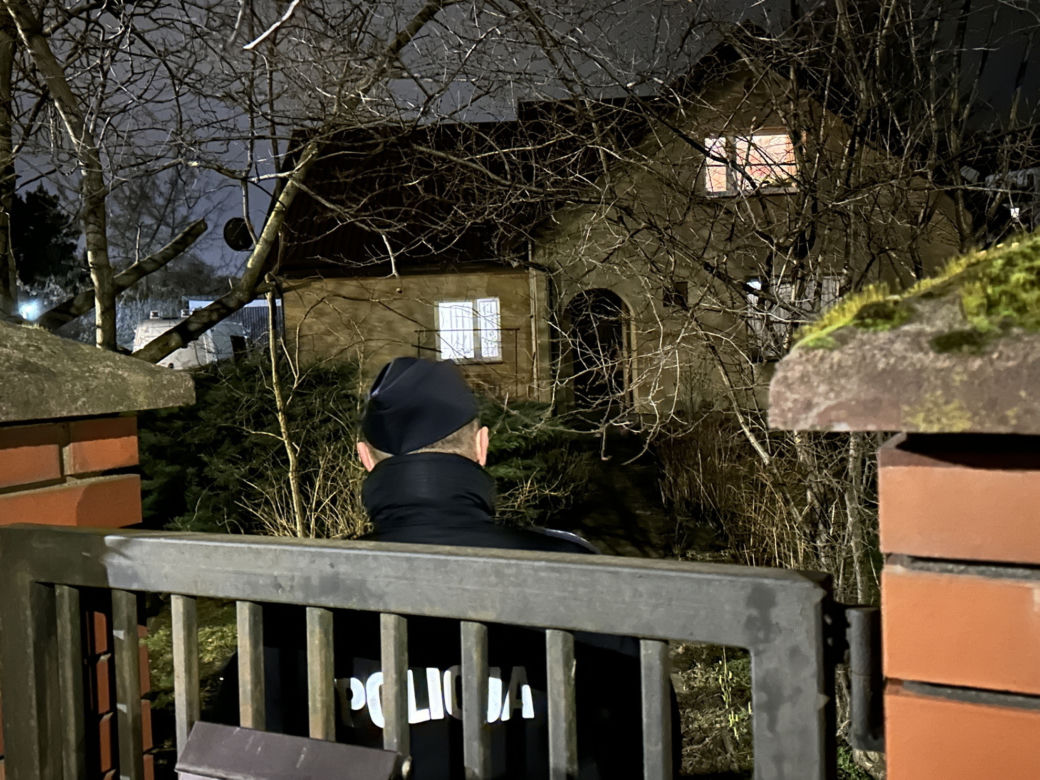 Oni atakowali siekierą w Warszawie i okolicach. Krwawe zbrodnie rozegrały się tuż za ścianą