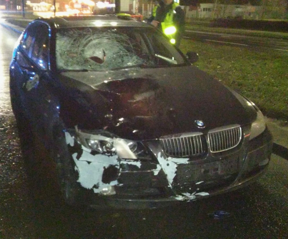 BMW w Toruniu śmiertelnie potrąciło matkę i córkę na przejściu dla pieszych
