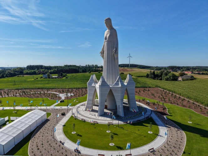 Poświęcenie pomnika Matki Boskiej w Konotopiu