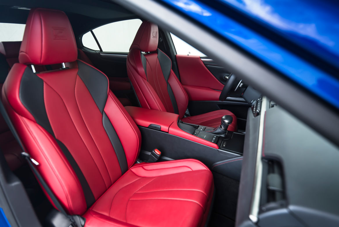 Lexus ES300h F Sport