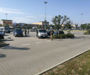 Wielka akcja policji i antyterrorystów na al. Pokoju w Krakowie