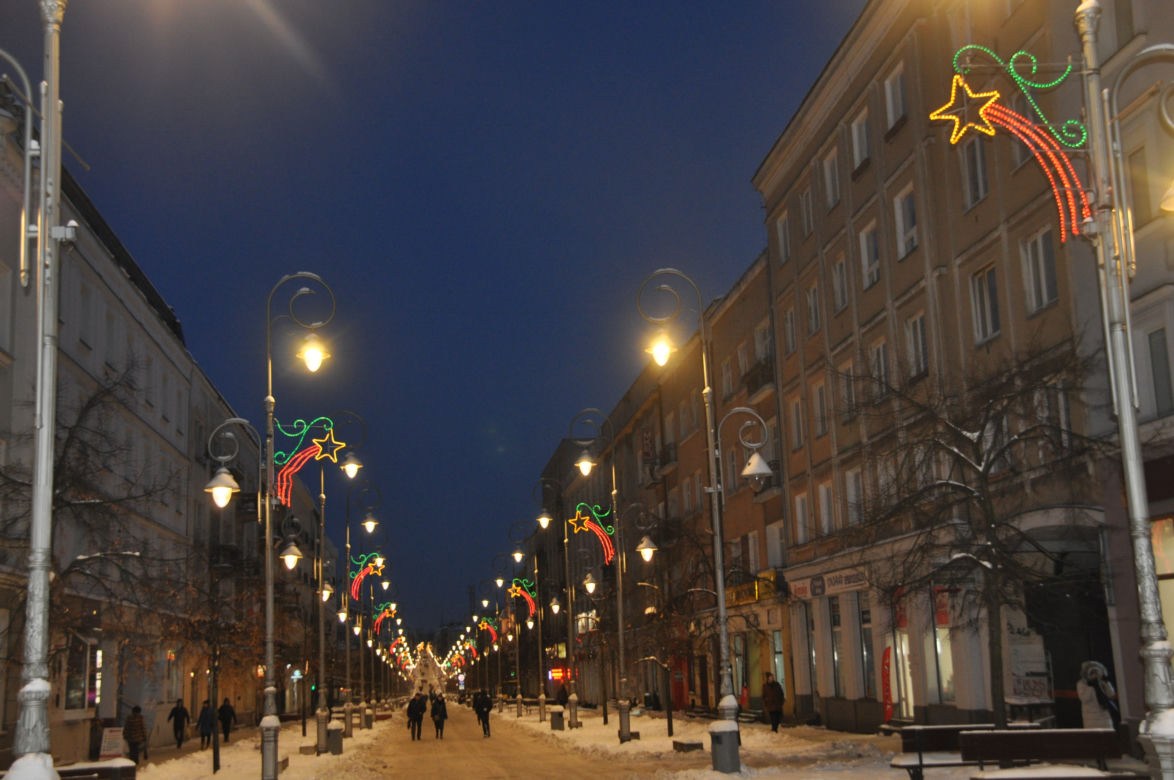Świąteczne iluminacje i choinki w centrum Kielc