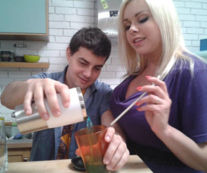 WAWA NON STOP. OLIWIA, ŁUKASZ