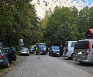 Grzybiarze z rumuńskimi tablicami pod Suchedniowem. Do akcji wkroczyła Policja
