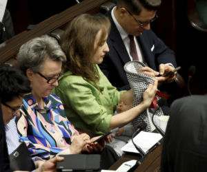 Bosakowie przyszli do Sejmu ze Stefankiem