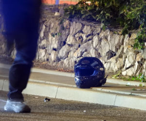 Piesi wpadli pod motocykl w centrum Warszawy
