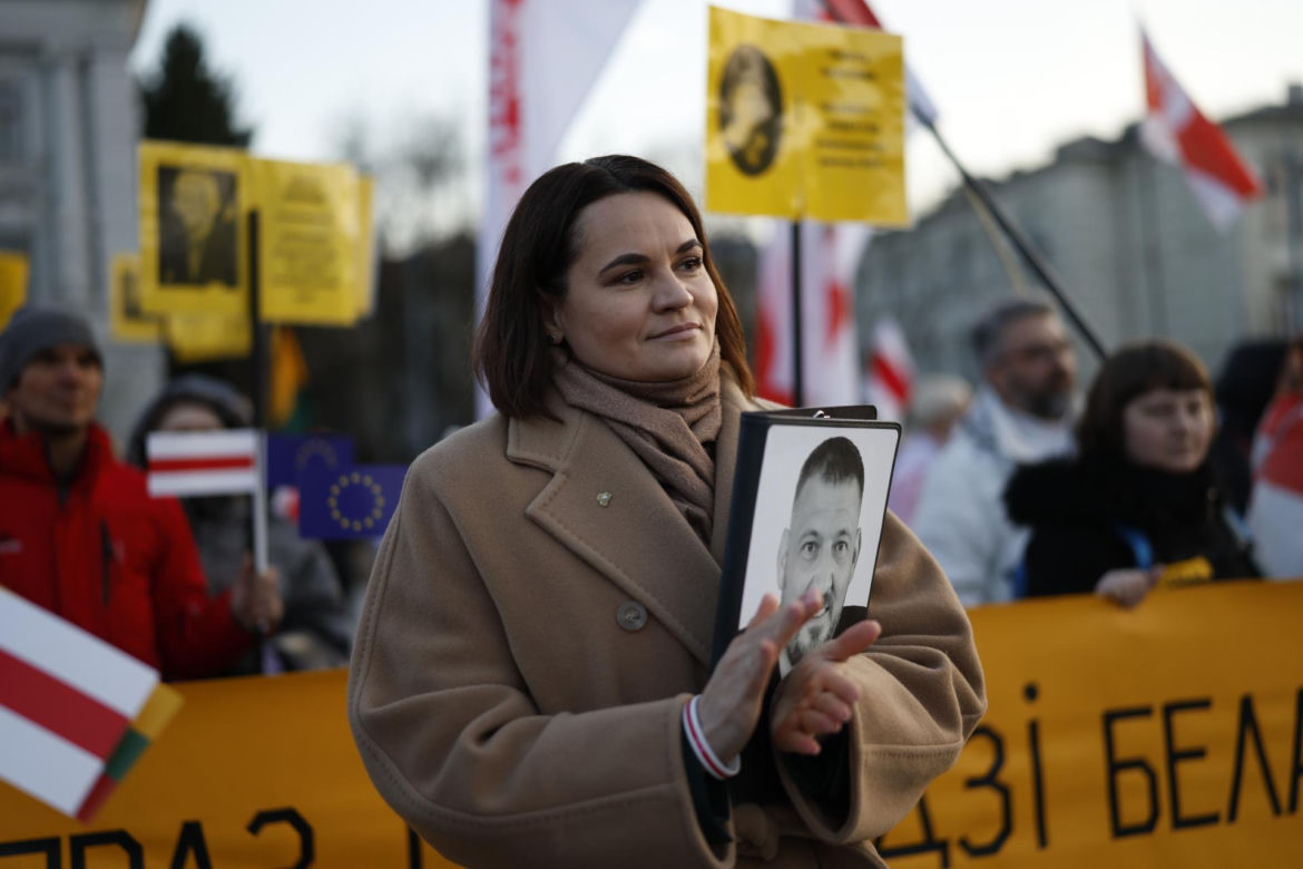 Łukaszenka uwolnił męża Cichanouskiej! Siedział pięć lat