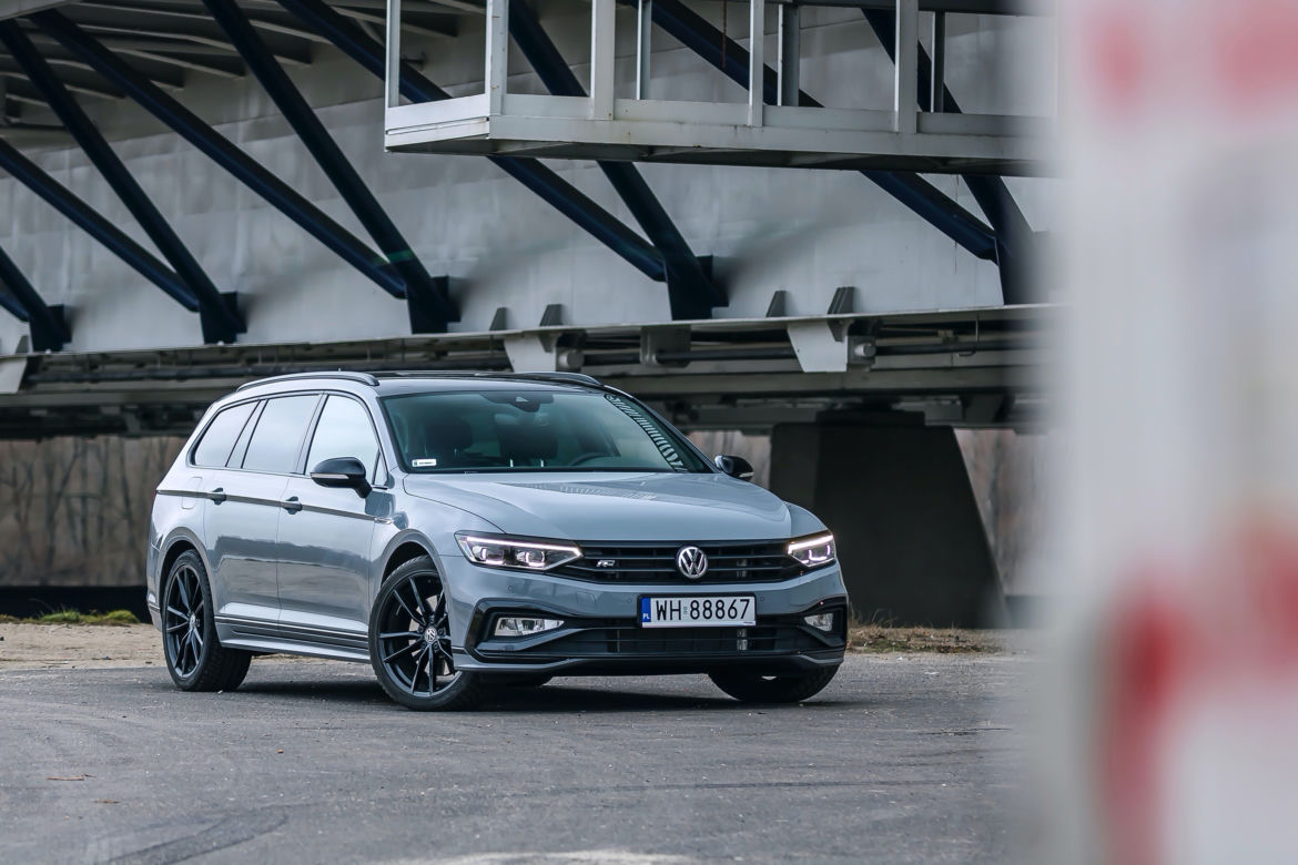 Volkswagen Passat Variant R-Line Edition 2.0 TDI 240 KM DSG7 4MOTION