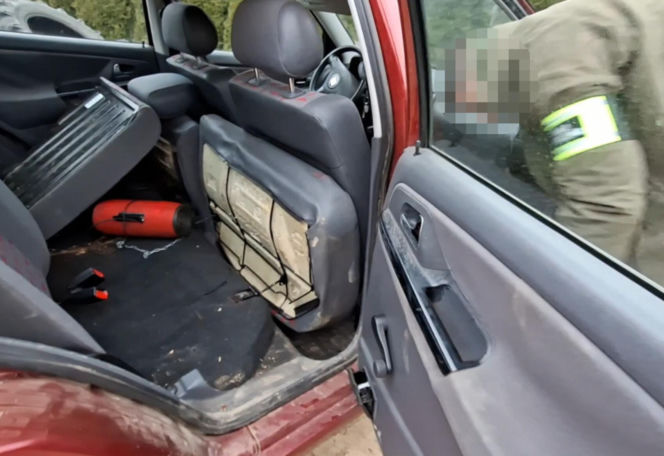 Kolejne uderzenie w zorganizowaną przestępczość samochodową, 8 osób aresztowano