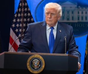 Śmierć w willi Trumpa! Obsesja na punkcie Epsteina