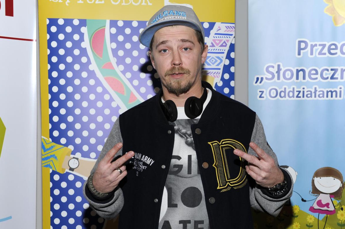 Był gwiazdą „Na dobre i na złe” i nagle zniknął z show-biznesu. Czym zajmuje się dziś Bartosz Obuchowicz?
