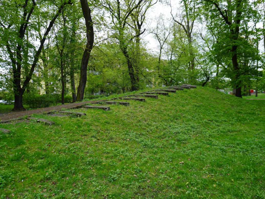 Park Bronowice wiosną 2024