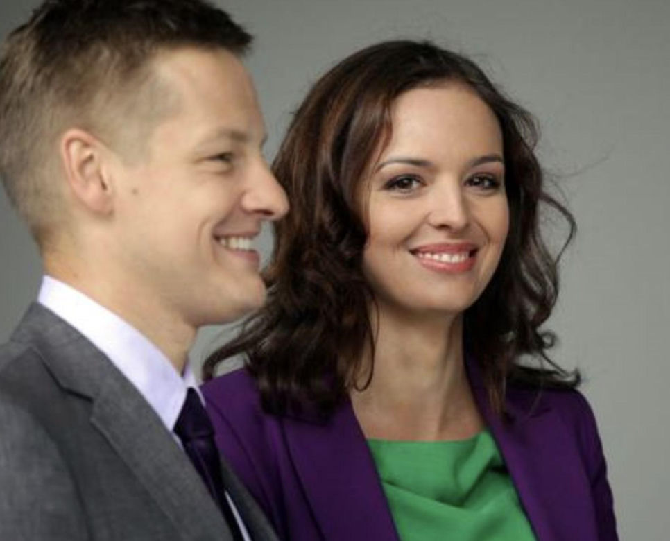 M jak miłość. Piotrek (Marcin Mroczek), Monika (Anna Wendzikowska)