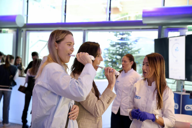 Iga i Agata Świątek na konferencji otwierającej kampanię Oral-B