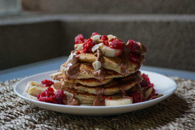 Placuszki bananowo-owsiane bez cukru – szybkie i zdrowe śniadanie