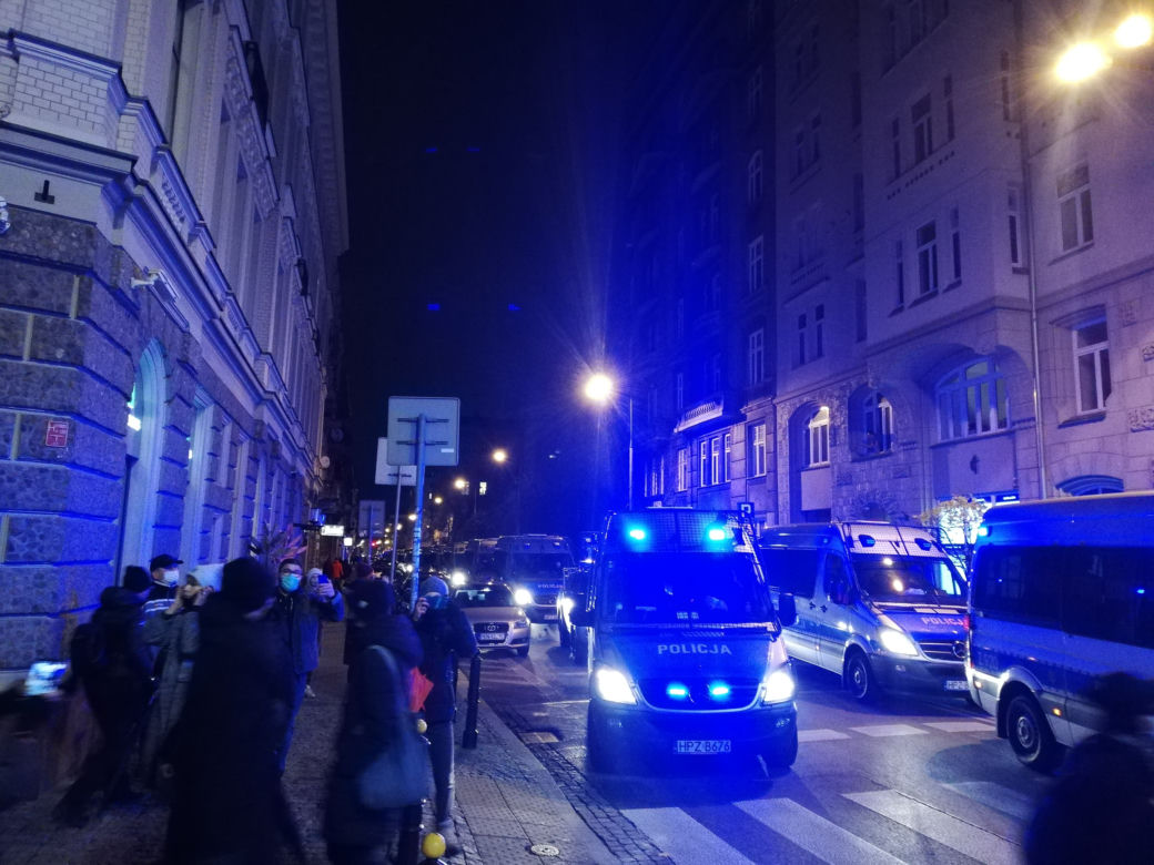 Gigantyczne siły policji w Warszawie