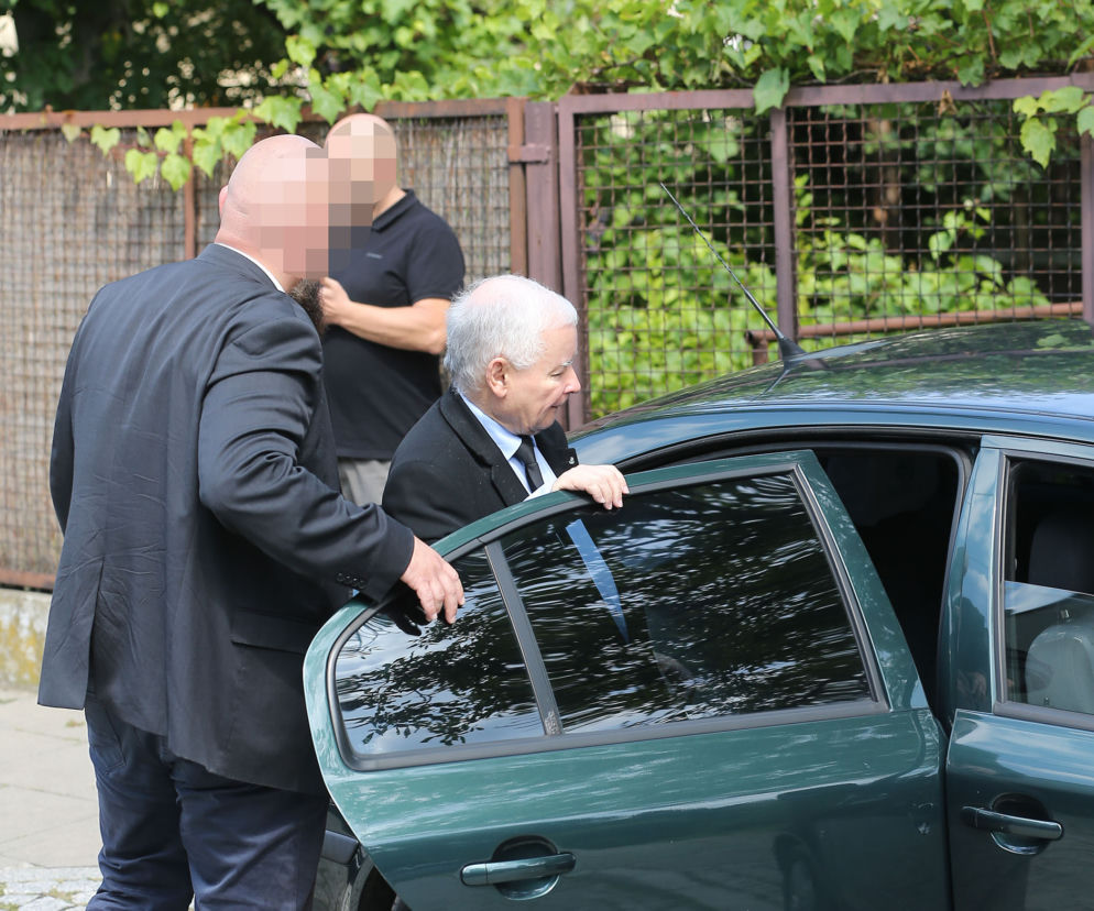 Prezes ruszył na wakacje