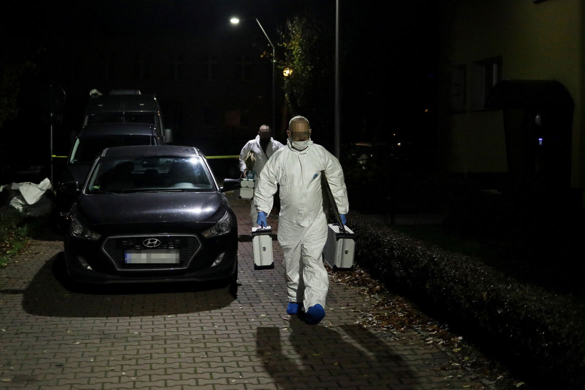 Zabójstwo w Oświęcimiu. Pociął nożem partnerkę i porwał 5-letnią córkę