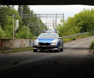 Nowe radiowozy - 272-konna Skoda Superb