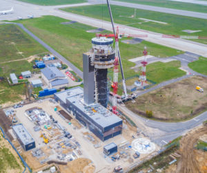 Jubileusz w Pyrzowicach. 30 lat temu powstało Górnośląskie Towarzystwo Lotnicze zarządzające Katowice Airport
