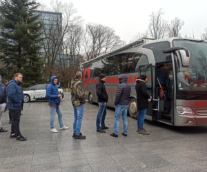 Oddaj krew, w zamian otrzymasz choinkę na święta [GALERIA]