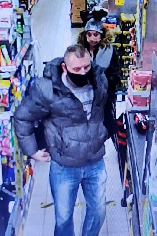 Ta para jest na celowniku policji z Bydgoszczy. Zobacz jak wyglądają! 