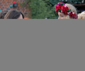 Pierwsza miłość. Anna (Agnieszka Suchora), Emilka (Anna Ilczuk)