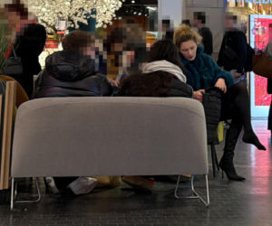 Agata Buzek na zakupach