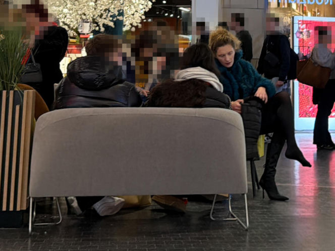 Agata Buzek na zakupach