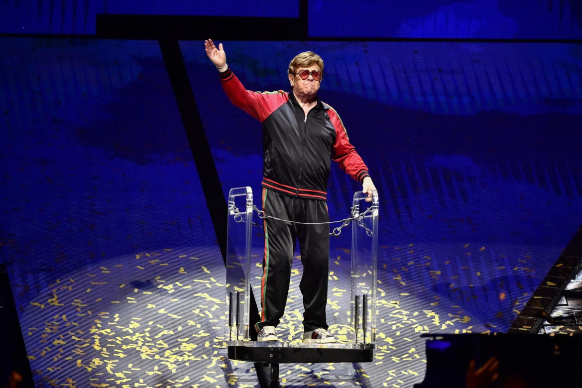 Elton John w szpitalu! "Upadł w swojej rezydencji"