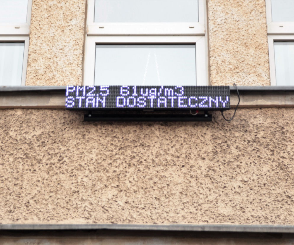 Pierwsza tablica pojawiła się na budynku Urzędu Miasta w Chorzowie