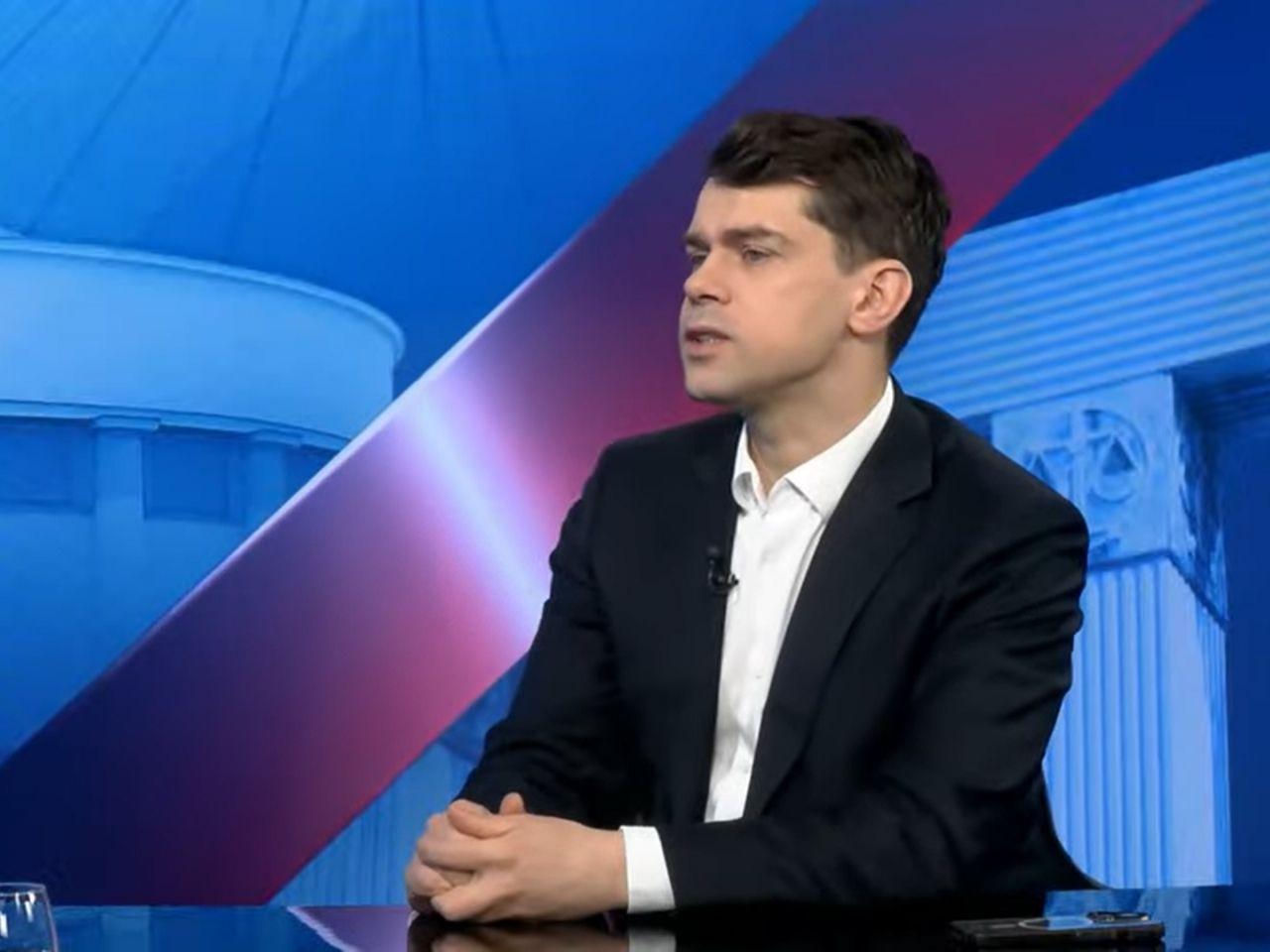 Депутат от Гражданской коалиции уже несколько раз терял водительские права. Пойдёт ли это на рекорд? Его снова поймали!