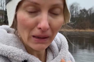 Fani drżeli o jej zdrowie, a ona… wskoczyła do lodu. Szokujące nagranie Joanny Moro!