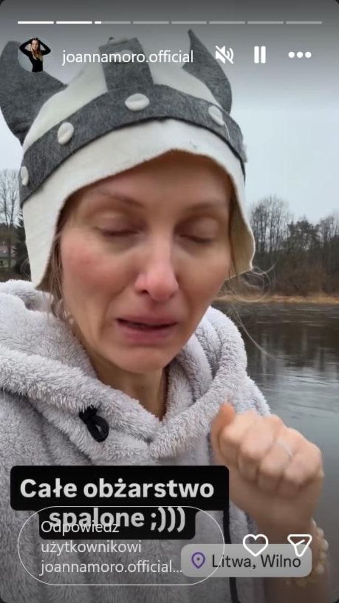 Fani drżeli o jej zdrowie, a ona… wskoczyła do lodu. Szokujące nagranie Joanny Moro!