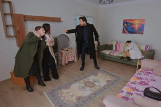 Koniec Miłość i nadzieja. Kuzey uratuje Silę z rąk Bahar w ostatnim 377 odcinku. Rodzinne tajemnice ujrzą światło dzienne - ZDJĘCIA