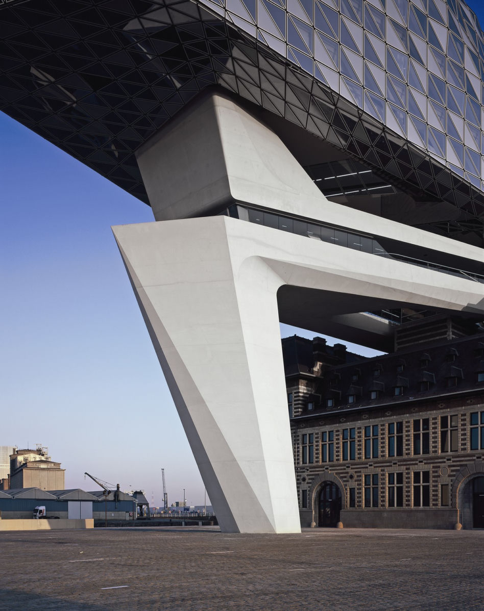 Budynek administracyjny portu w Antwerpii