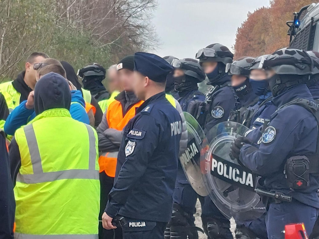 Przez protest ciężarówki blokują przejścia graniczne z Ukrainą