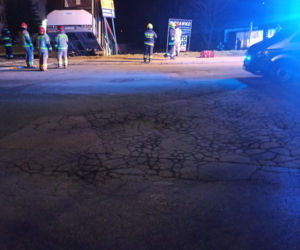 Fatalny wypadek w Czechowicach-Dziedzicach. Autobus zawisł na skarpie! [ZDJĘCIA]