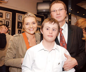 KLAN. Maciuś (Piotr Swend), Rysiek (Piotr Cyrwus), Grażynka (Małgorzata Ostrowska-Królikowska)