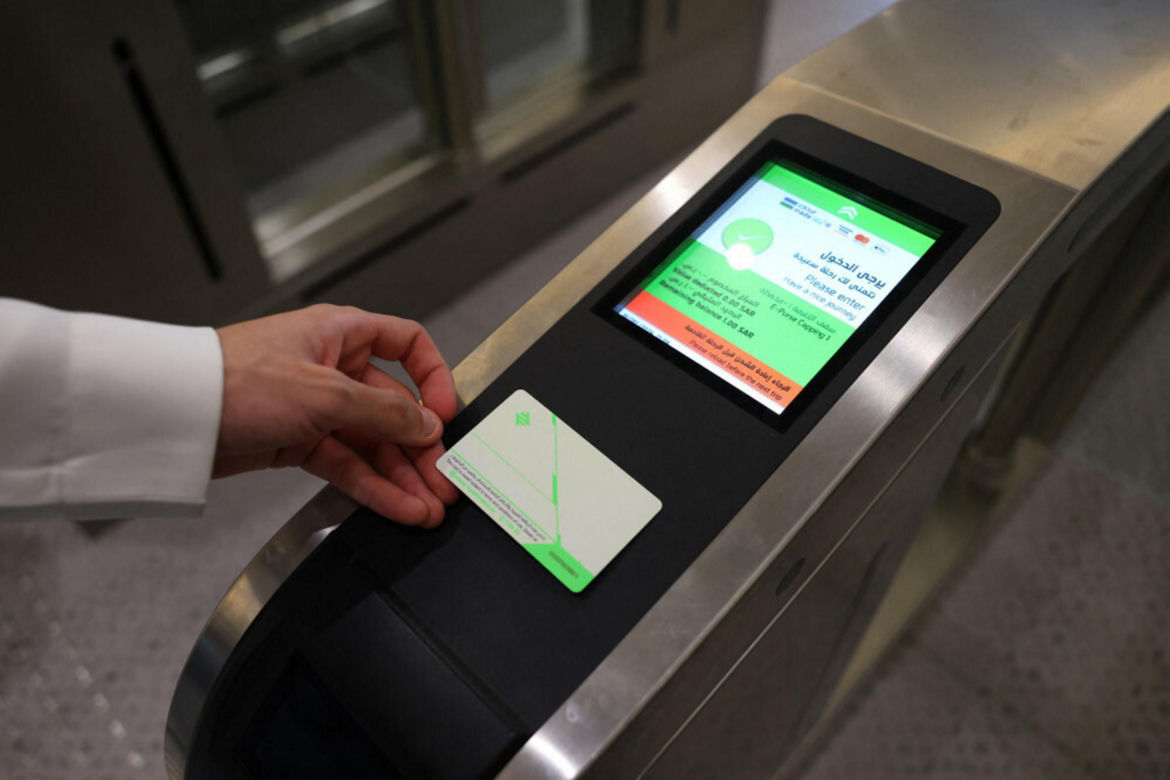 Metro w Rijadzie otwarte! Saudyjczyków wożą pociągi z Chorzowa 