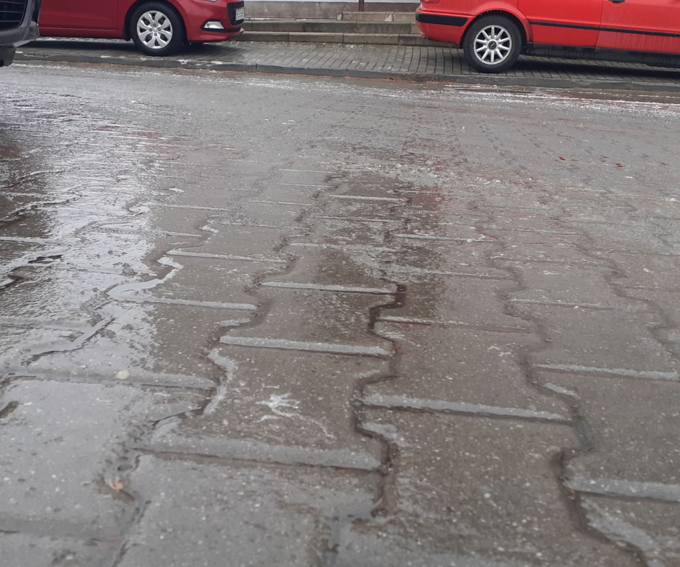 SZKLANKA na drogach i chodnikach w Rzeszowie! IMGW ostrzega mieszkańców [ZDJĘCIA]  