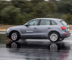 jazda po mokrej nawierzchni Audi Q5