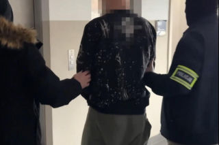 Atak na policjantów w Toruniu. Sprawca aresztowany