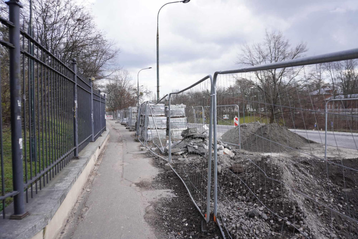 Przebudowa Placu na Rozdrożu w ogniu krytyki 