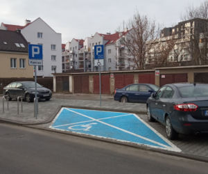 Mieszkańcy Prądnika Czerwonego skarżą się na... las znaków